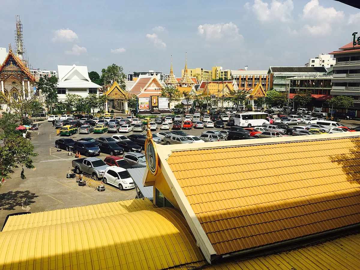 พวงหรีดส่งด่วนเขตวัฒนา สุขุมวิท — วัดธาตุทอง