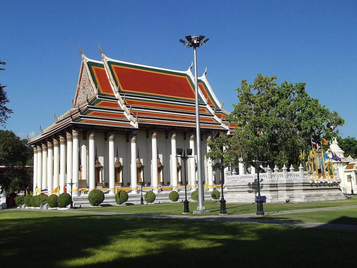 วัดเทพศิรินทราวาส — ภาพ: Wikimedia Commons